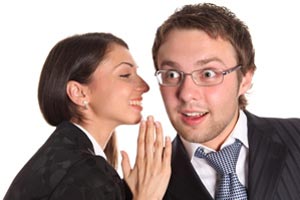 Imagen ilustrativa del artículo Cómo lidiar con los chismes en el trabajo